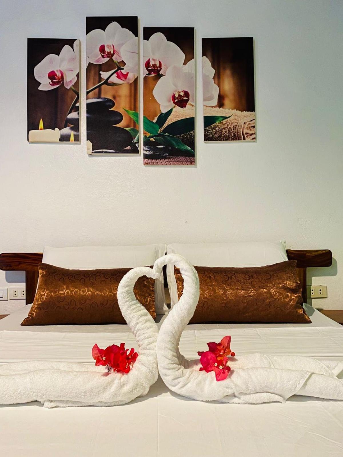סיקיהור Oceanlife Explorers Resort מראה חיצוני תמונה