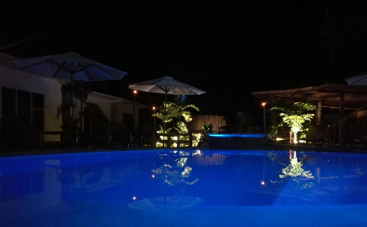 סיקיהור Oceanlife Explorers Resort מראה חיצוני תמונה